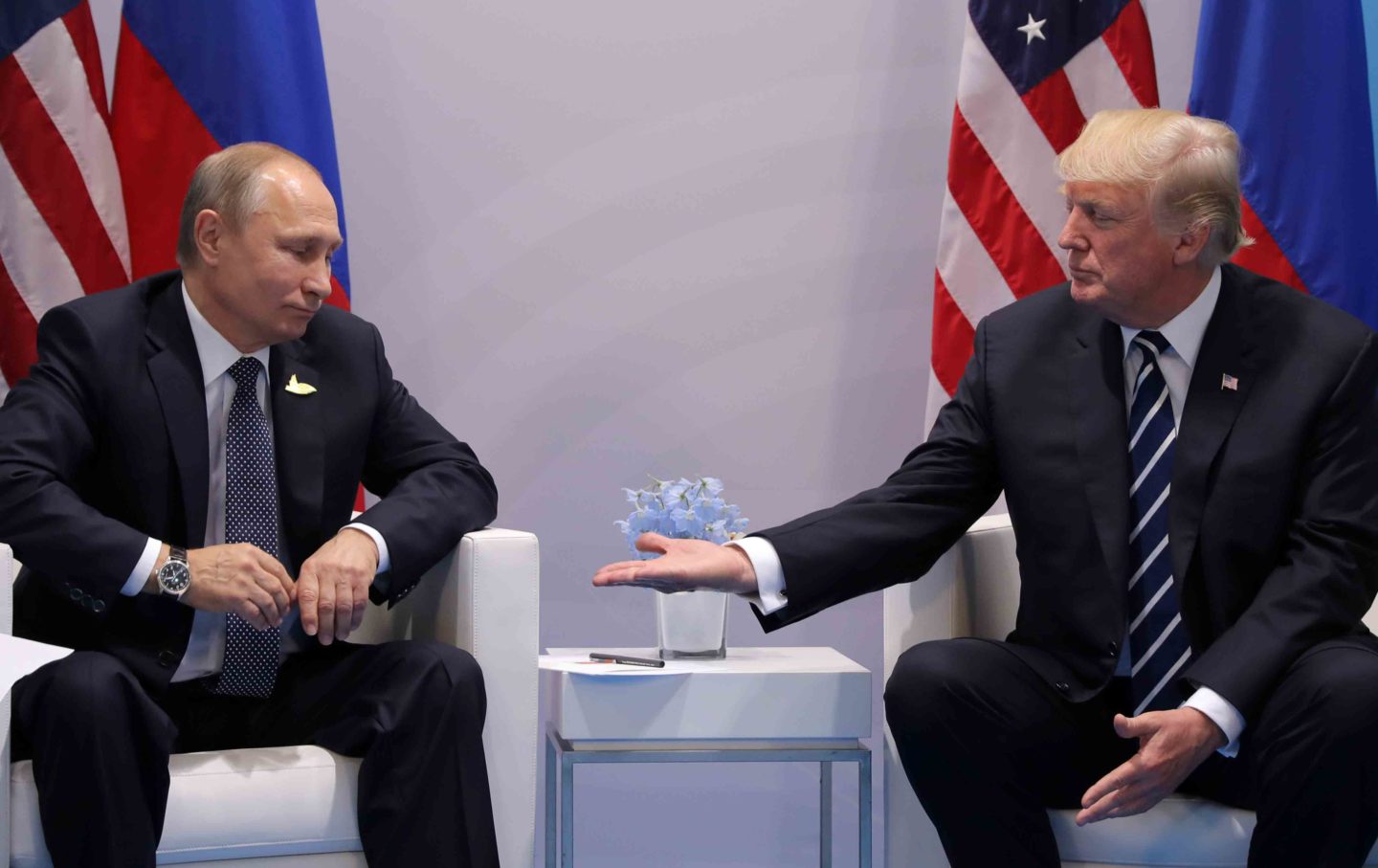 putin trump handshake rtr img 1 e1499461565415